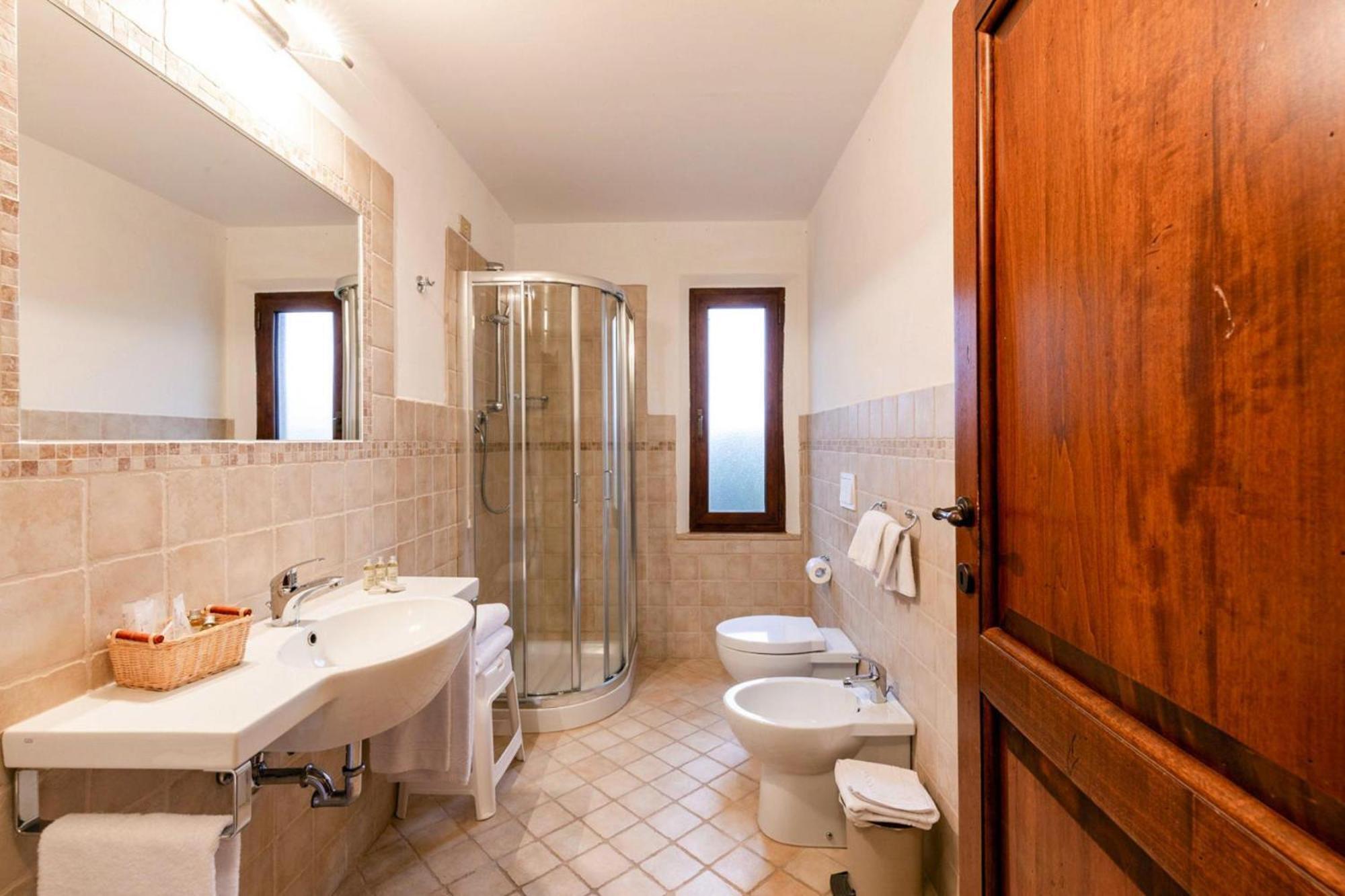 Apartamento Fattoria Bio Pieve A Salti Montalcino Exterior foto